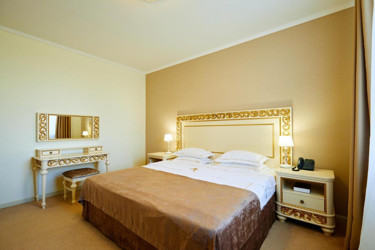 Medical&Spa Resort Alfa Radon Baraviki Buitenkant foto